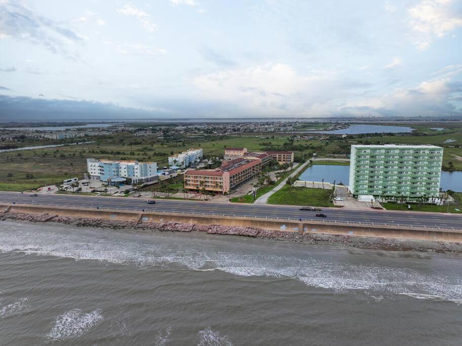 Baca Beach Escape I - 3 Pools - Pet Friendly Галвестон Экстерьер фото