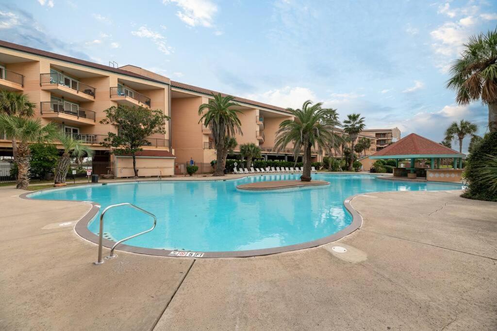 Baca Beach Escape I - 3 Pools - Pet Friendly Галвестон Экстерьер фото